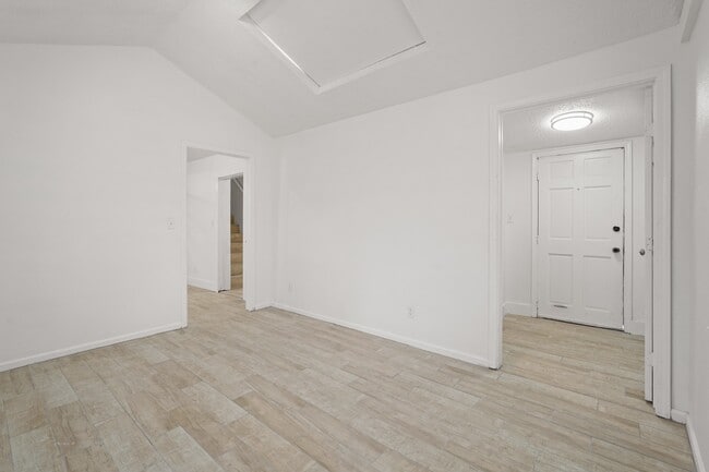 Building Photo - 1415 Church St