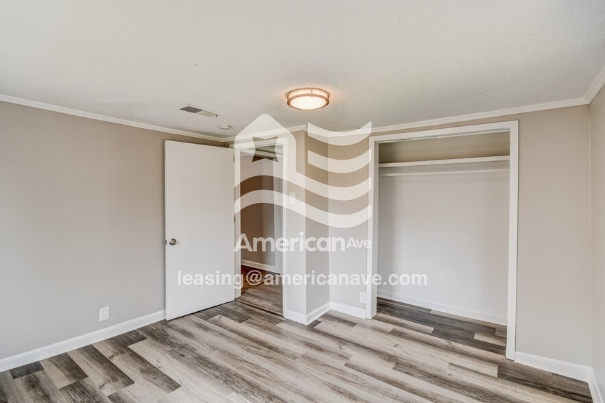 Building Photo - 2205 Powderly Ave SW