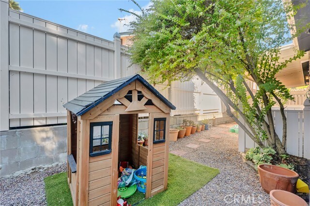 Building Photo - 1169 Aztec