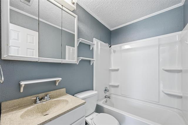 Building Photo - 113 Gordon Dr