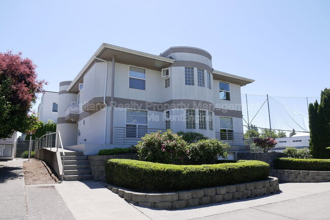 Building Photo - 1737 NW 64th St