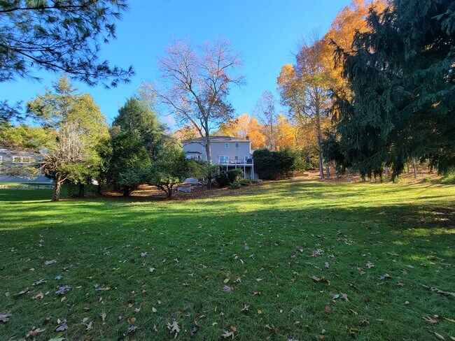 Building Photo - 40 N Mill St