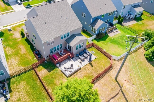 Building Photo - 9535 Thornecrest Dr