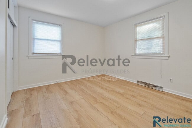 Building Photo - 7507 Comet Rd