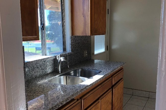 kitchen - 2810 Exposition Blvd