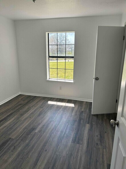 Building Photo - 2480 McVoid Rd