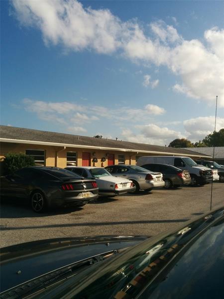 Building Photo - 330 Southwind Dr