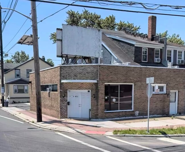 Building Photo - 46 Haddon Ave