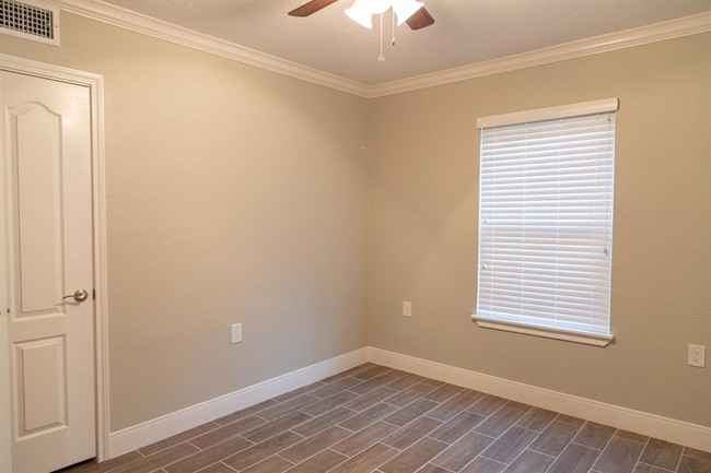 Building Photo - 9014 Kapri Ln