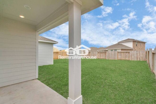 Building Photo - Spacious 4-Bedroom Home – 4 Weeks FREE Rent!