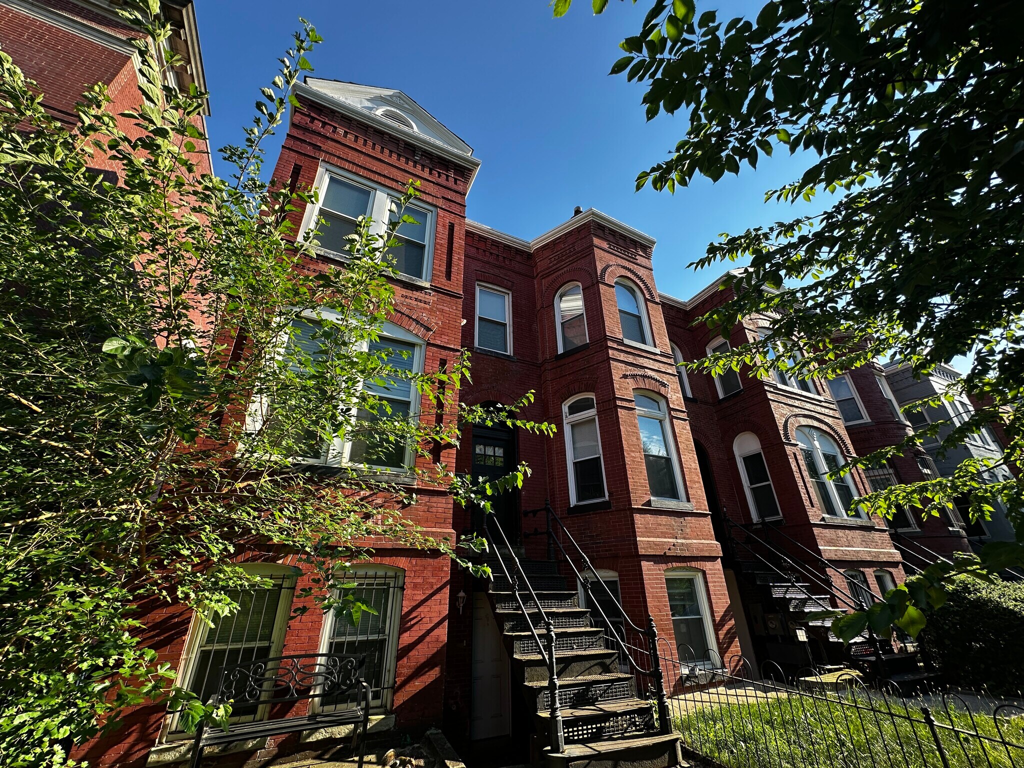 Building Photo - 20 K St NW