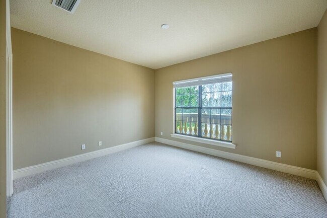 Building Photo - 1605 Kennesaw Dr
