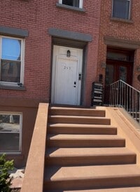 Building Photo - 259 GROVE St