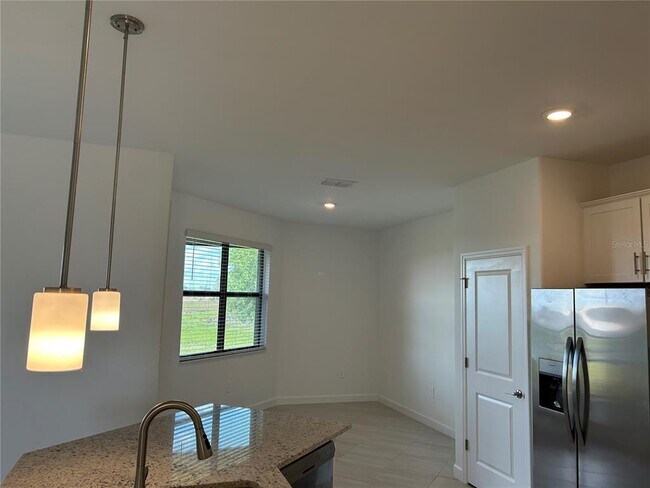 Building Photo - 15513 White Linen Dr