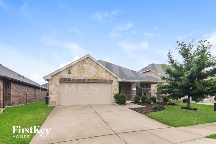Building Photo - 573 Jamestown Ln