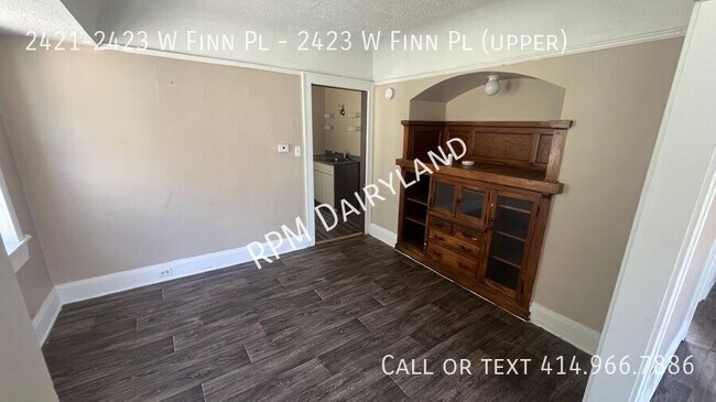 Building Photo - 2421-2423-2423 W Finn Pl