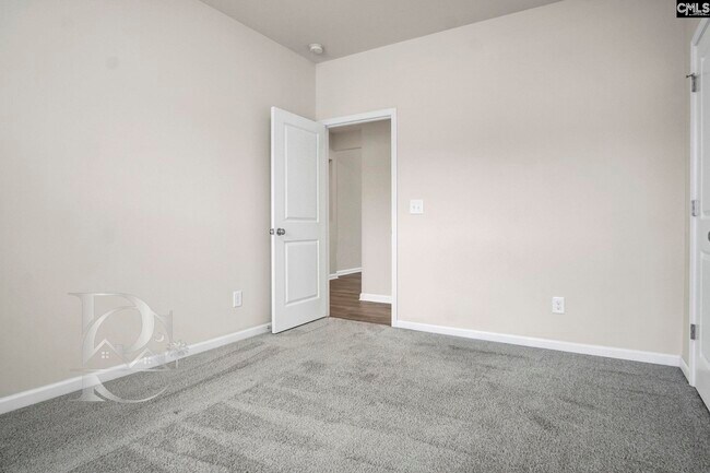 Building Photo - 807 Spring Cress Dr