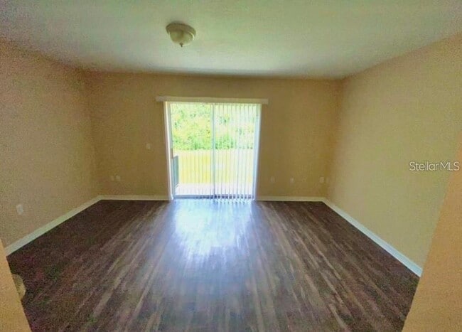 Building Photo - 243 Royal Palm Dr