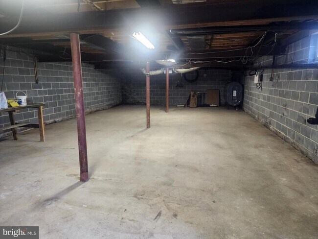 Building Photo - 110 Pennapacker Rd