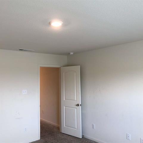 Building Photo - 402 Marsh Ln