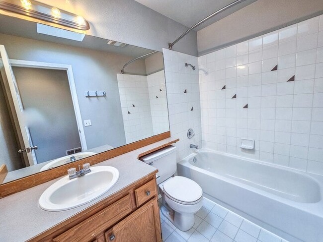 Building Photo - 25715 SE 36th Pl