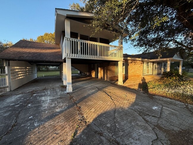 Building Photo - House For Rent in Rayne - 30 Mins From ULL & LSUE