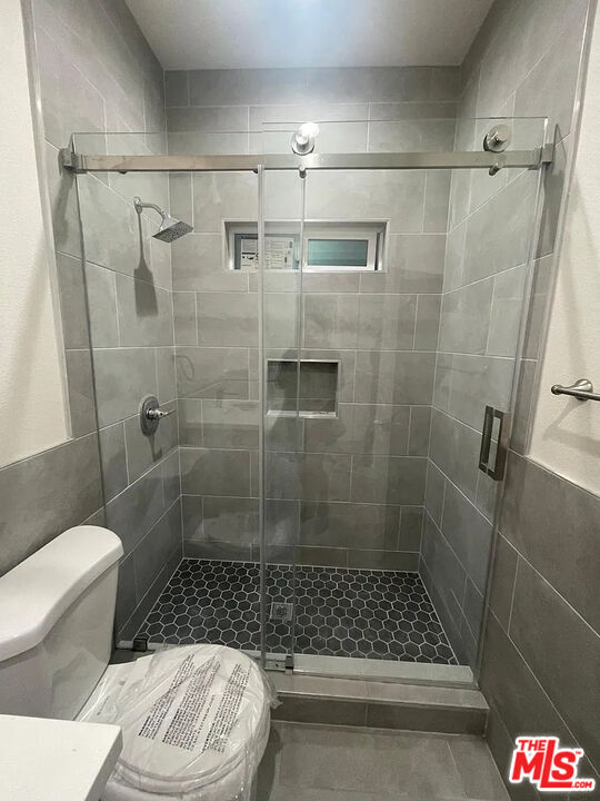 Building Photo - 9556 Lambert Cir