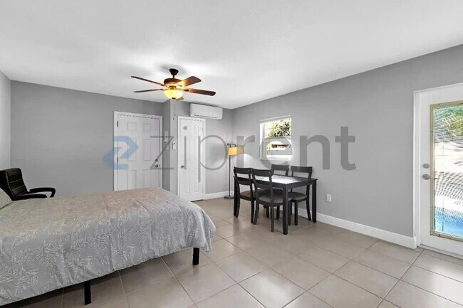 Building Photo - 3909 N Clearfield Ave