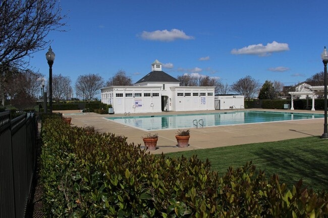 Building Photo - 543 Castle Haven Dr