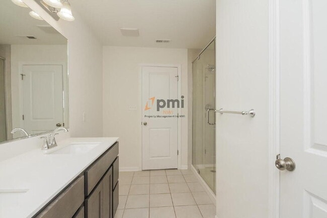 Building Photo - 6643 Prairie Rose Dr