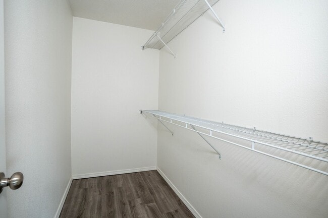 Building Photo - 3 bed home with NEW FLOORING AND FULLY FEN...