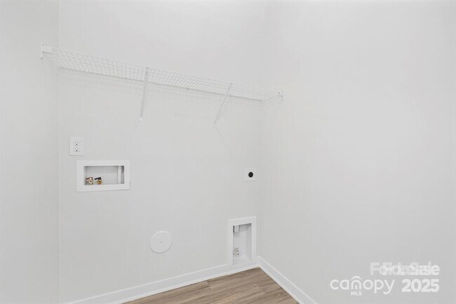 Building Photo - 3518 Cramer Crk Dr