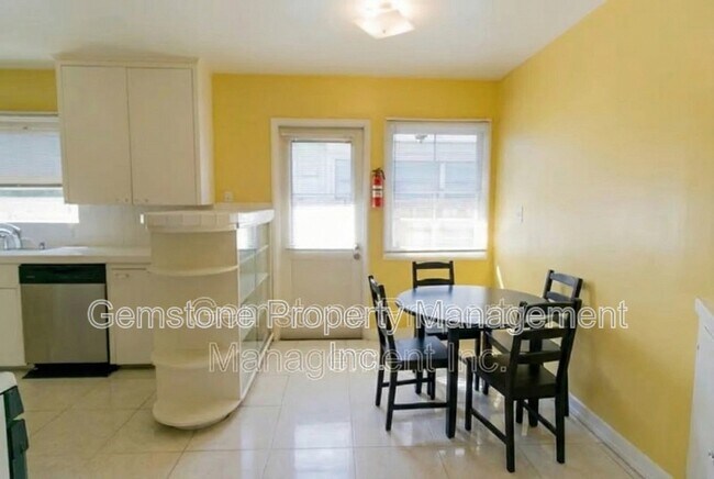 Building Photo - 4947 63rd St