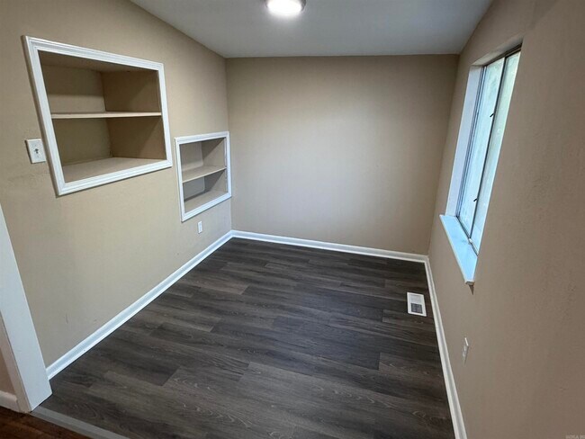 Building Photo - 34 Belmont Dr