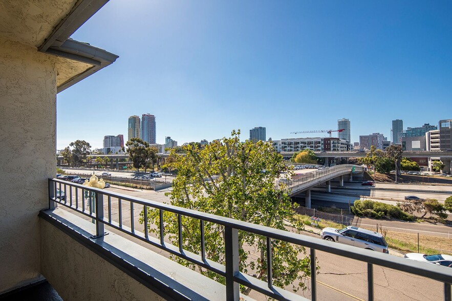 Interior Photo - Golden Pacific Apartments