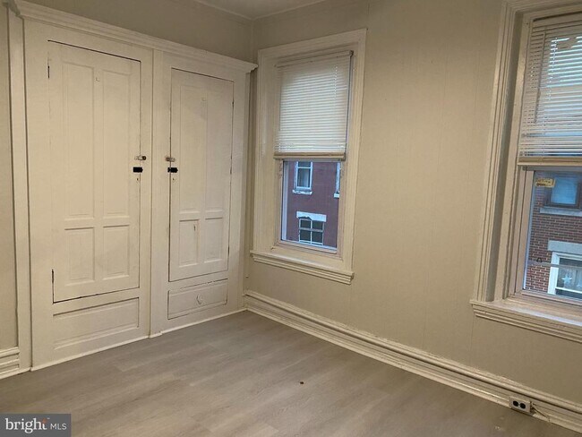 Building Photo - 1919 N Patton St