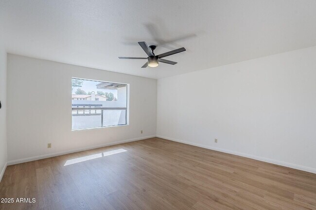 Building Photo - 834 N Constellation Way