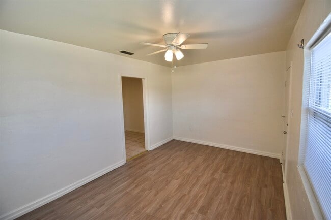 Building Photo - 1440 Hudson St