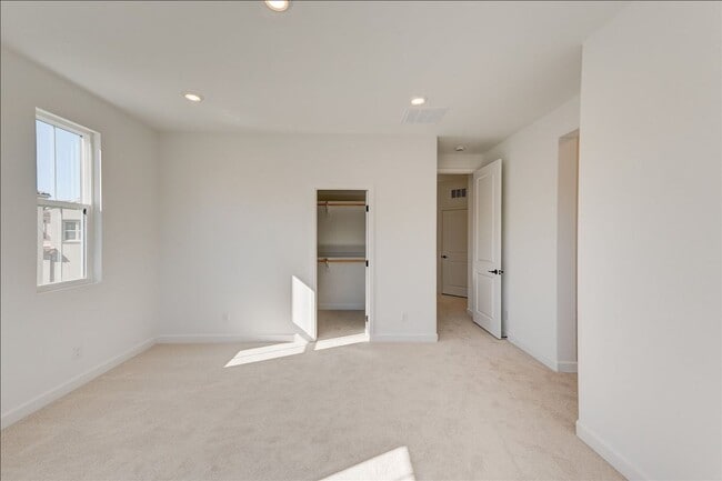 Building Photo - 1202 Mountain Laurel Rd