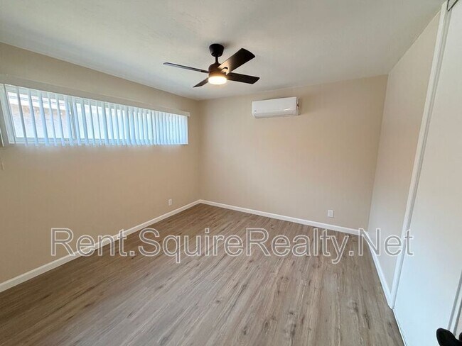 Building Photo - 355 S Aspan Ave