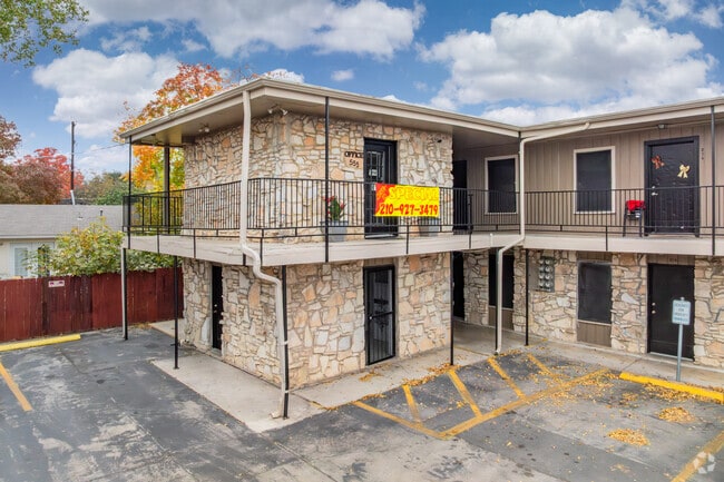 Leasing Office Exterior - Aristocrat Apartments - All Bills Paid