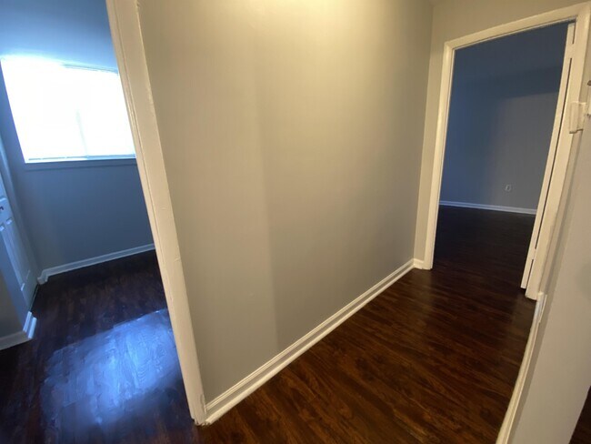 Building Photo - 4406 Camden Ave