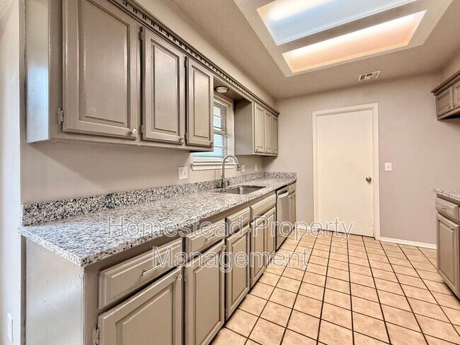 Building Photo - 2220 NW 118th St