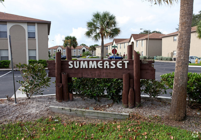 Building Photo - Summerset Apartments