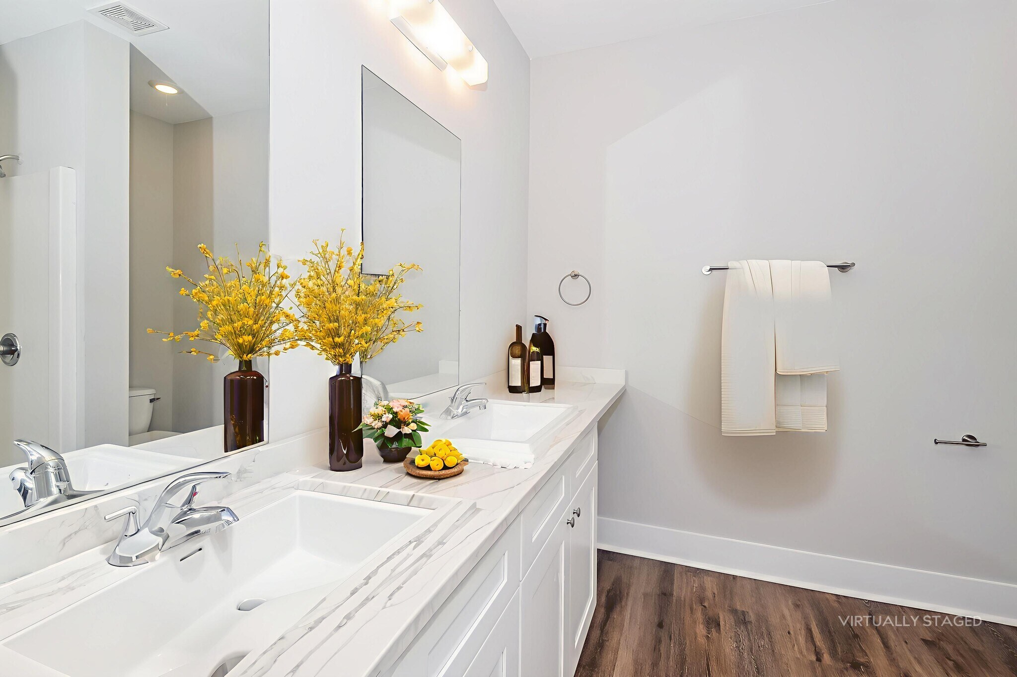 Building Photo - 1005 Autumns Wood Cir E