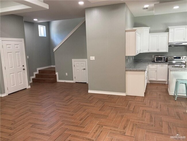 Building Photo - 33 State Hwy 336