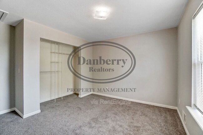 Building Photo - 3612 Willow Run Dr