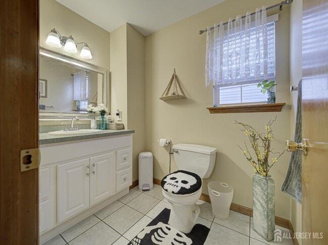 Building Photo - 357 George St