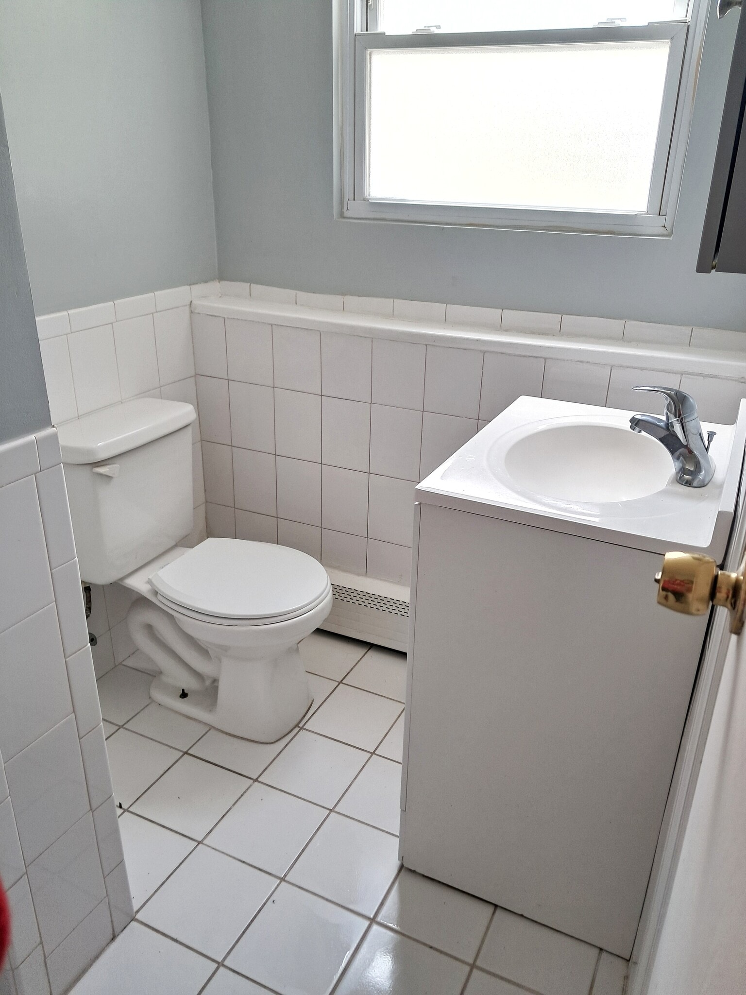 Bathroom - 53 Andover Dr