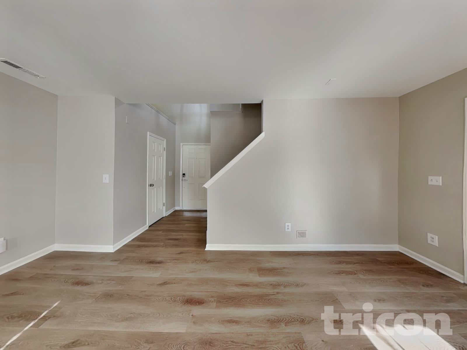 Building Photo - 3929 Grandover Dr